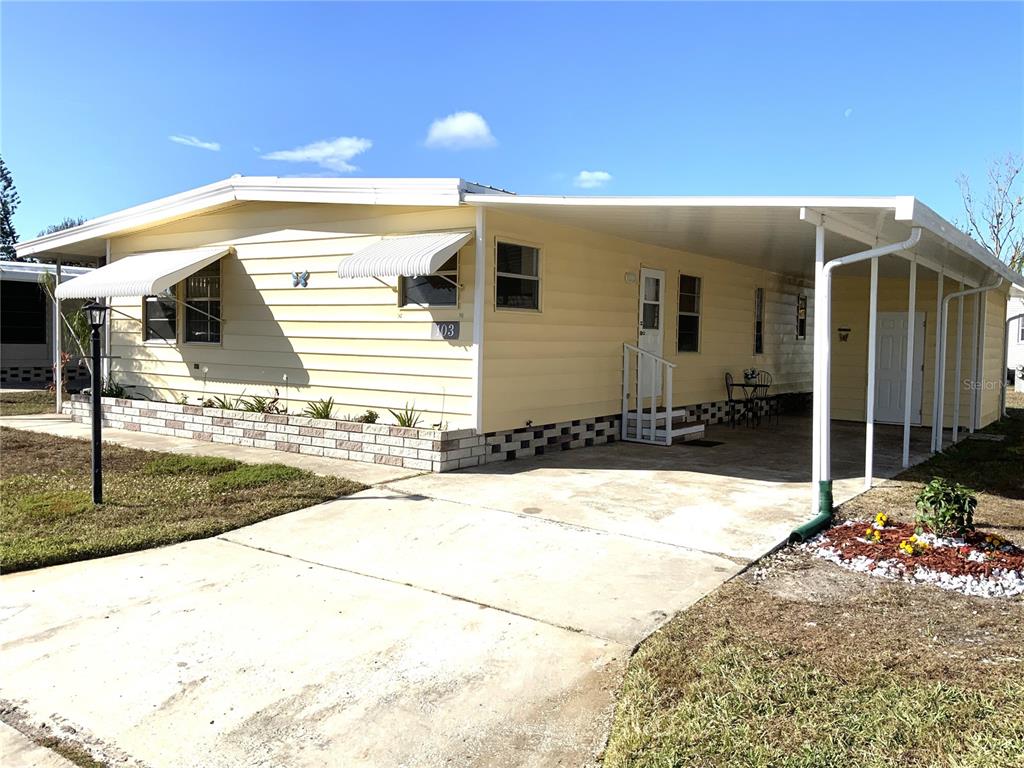 6710 36TH AVENUE E UNIT 103