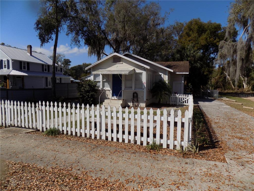 204 S CENTER STREET
