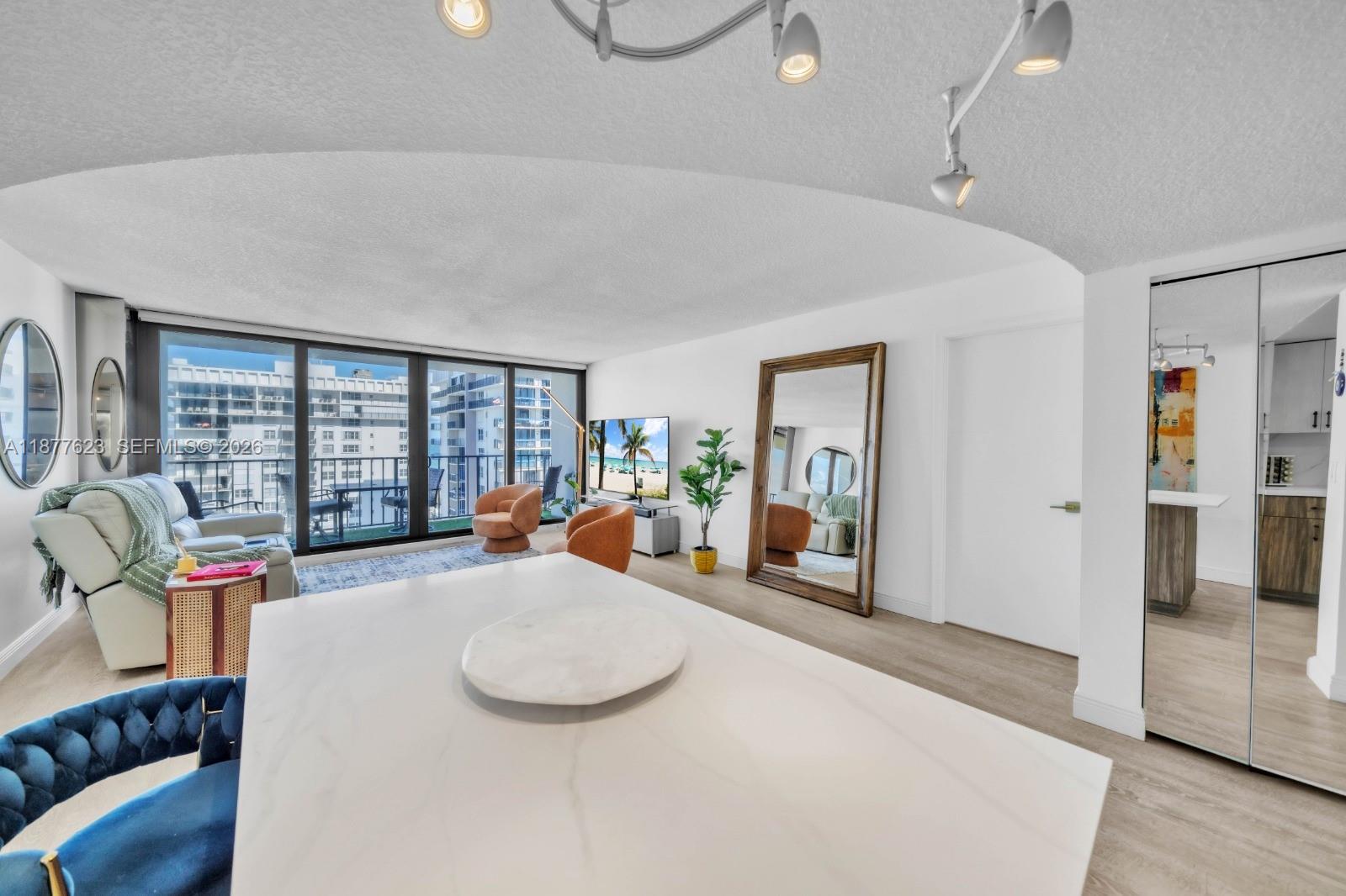 2401 S Ocean Dr # 2504, Hollywood FL 33019