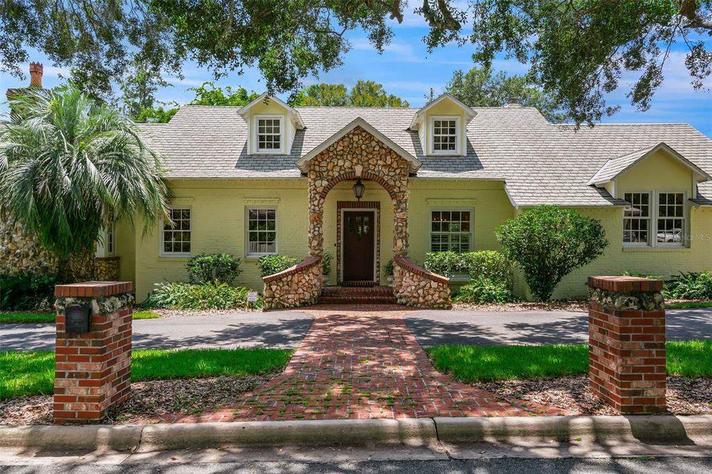 2739 SW 3RD PLACE