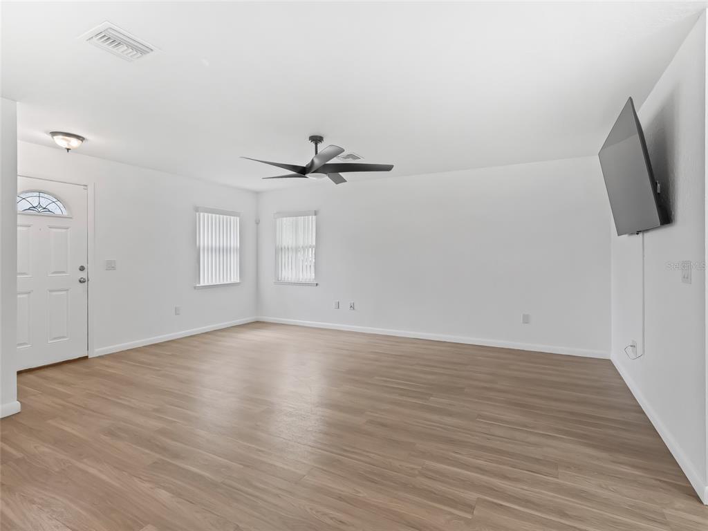 9318 CR 649, BUSHNELL, FL — photo 5 of 30