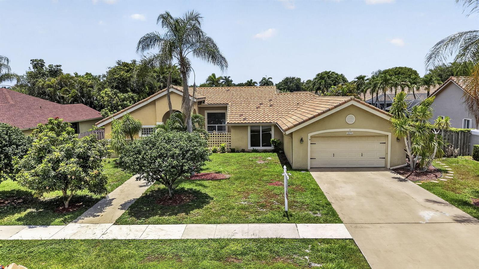 2171 Amesbury Circle, Wellington FL 33414