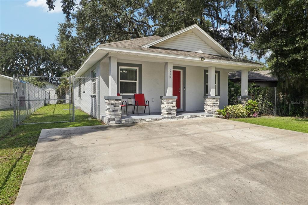 910 E ALABAMA STREET