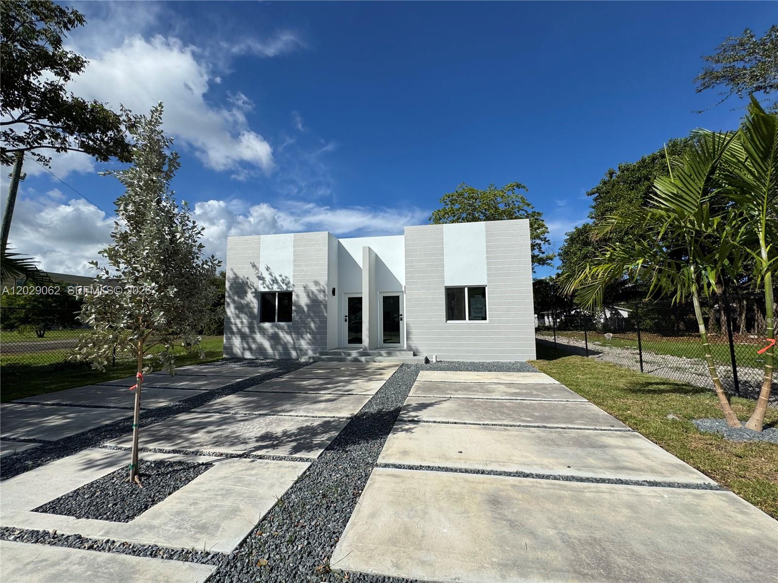 135 NW 60th St # B, Miami FL 33127