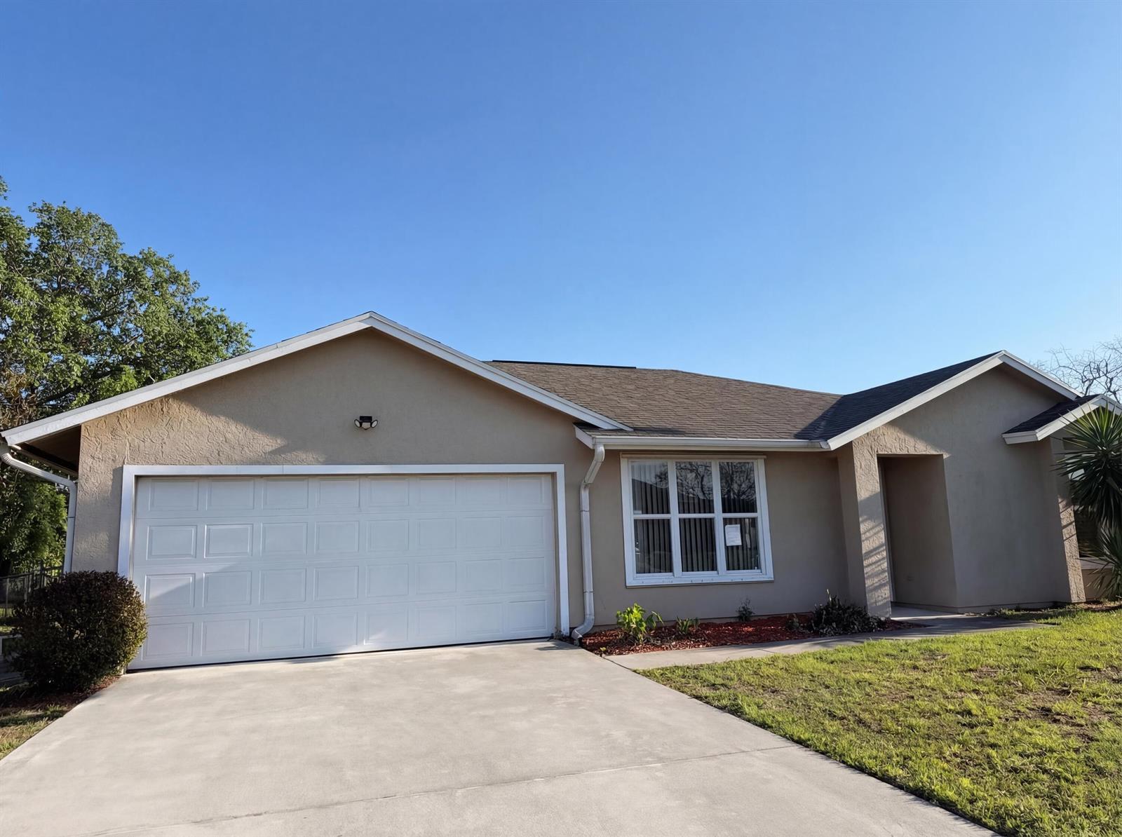 681 SW Mccoy Avenue, Port St. Lucie FL 34953