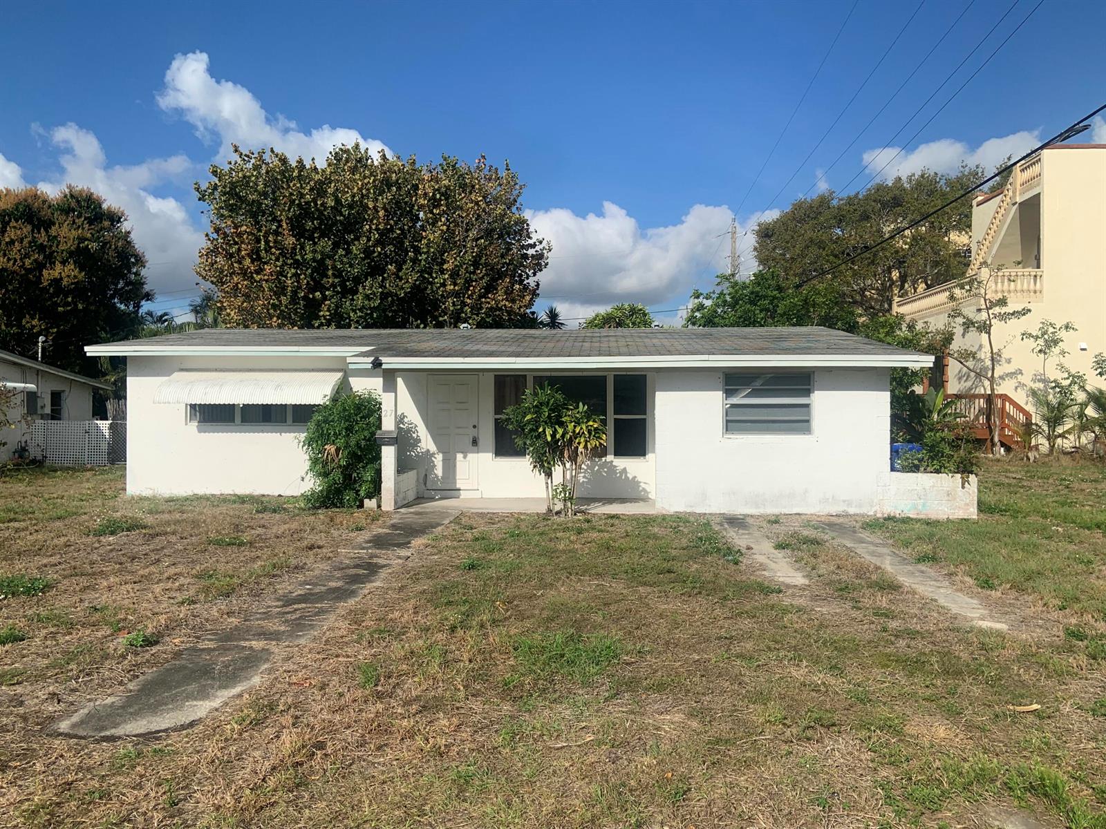 27 NE 17th Avenue, Pompano Beach FL 33060