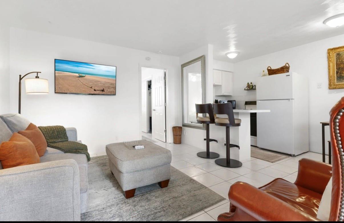 820 NE 16th Avenue # 7, Fort Lauderdale FL 33304