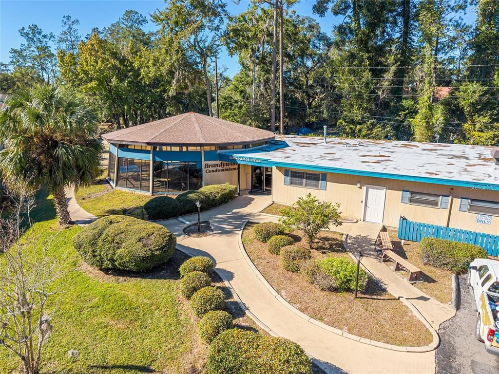 2811 SW ARCHER ROAD UNIT V187