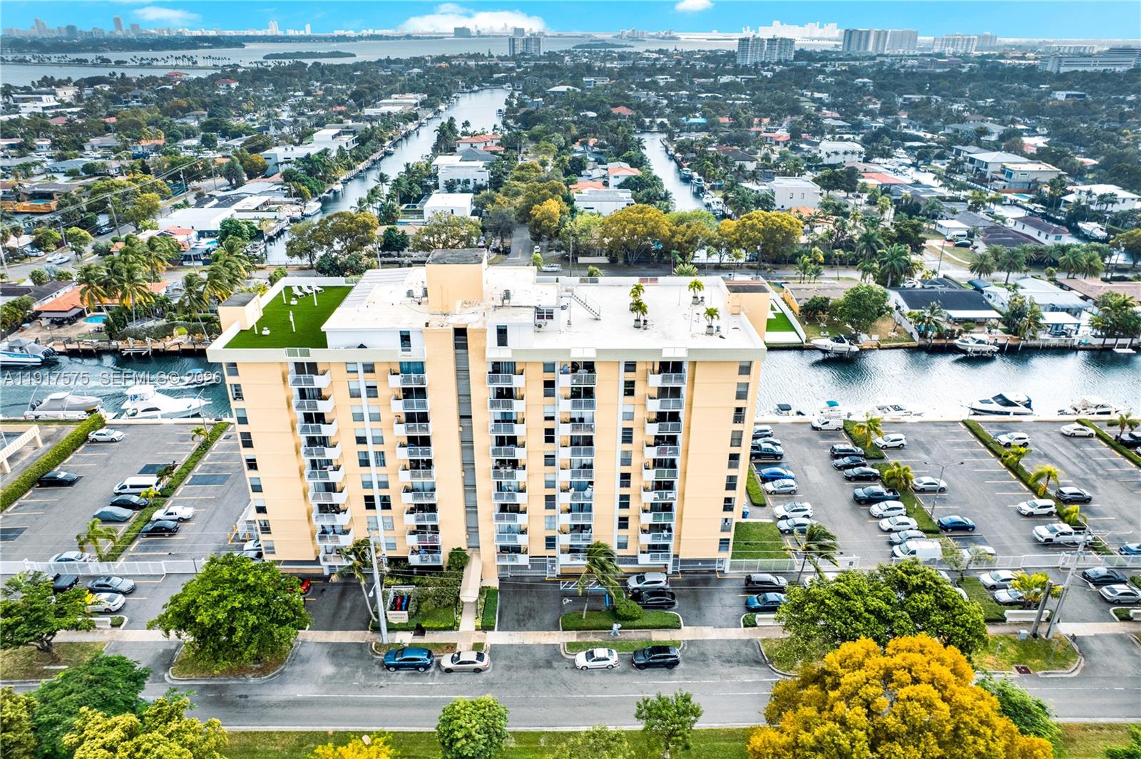 2020 NE 135th St # 805, North Miami FL 33181