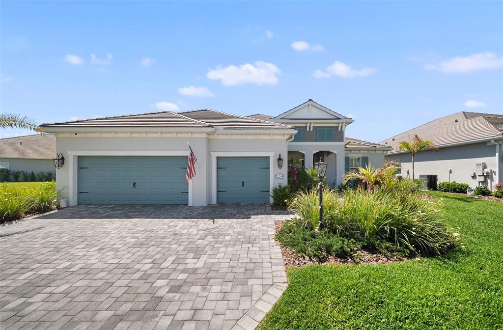 21244 HOLMES CIRCLE