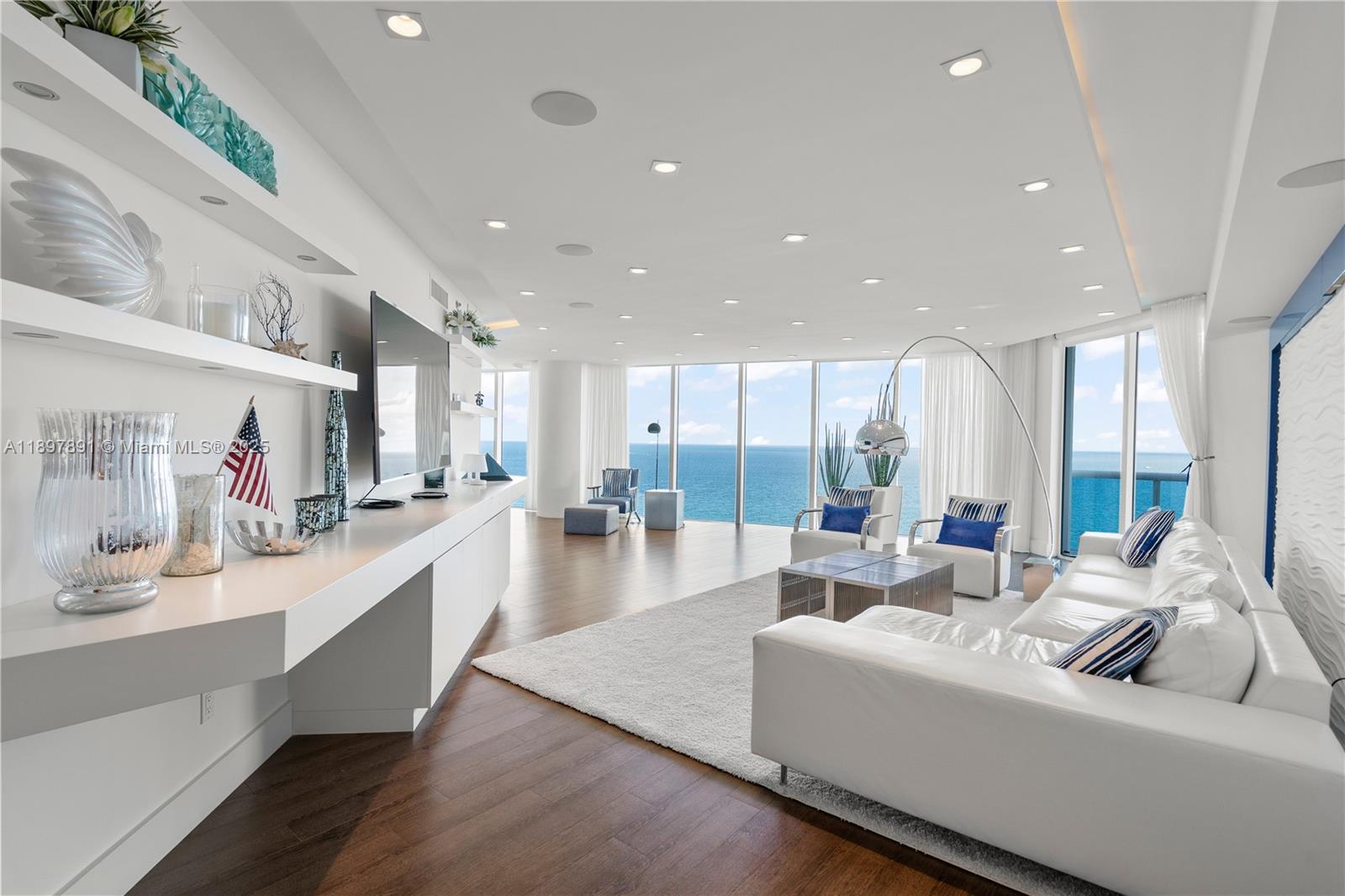 2711 S Ocean Dr # 2305, Hollywood FL 33019