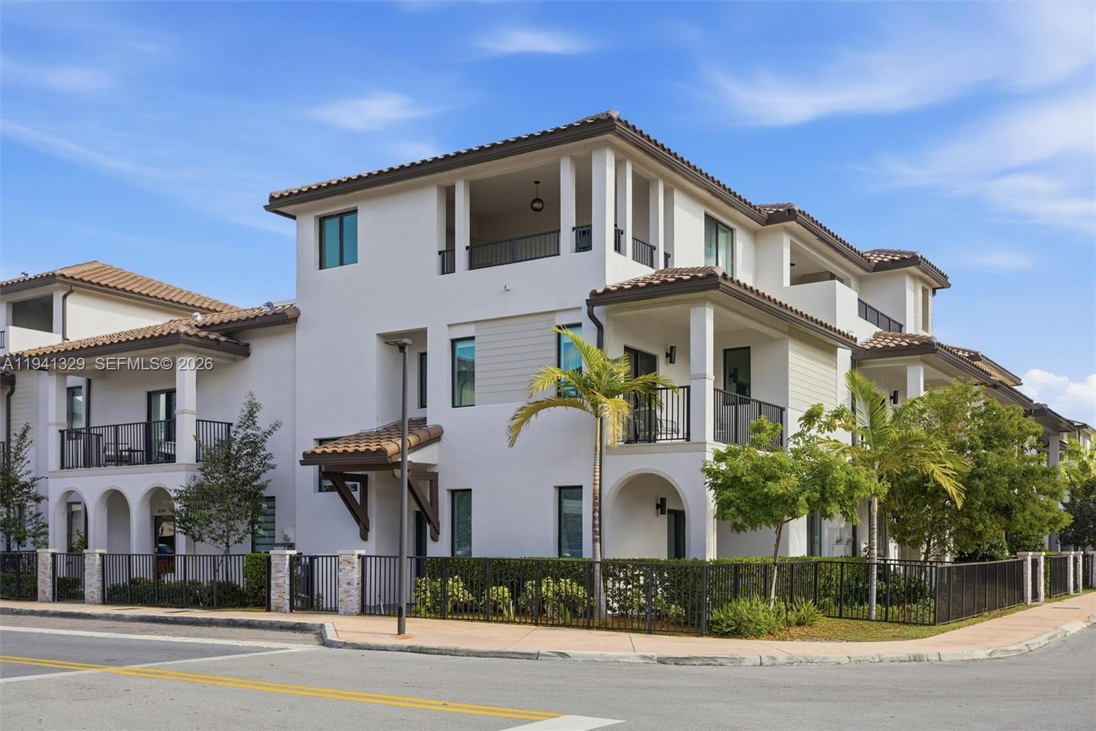4250 NW 83rd Ave, Doral FL 33166