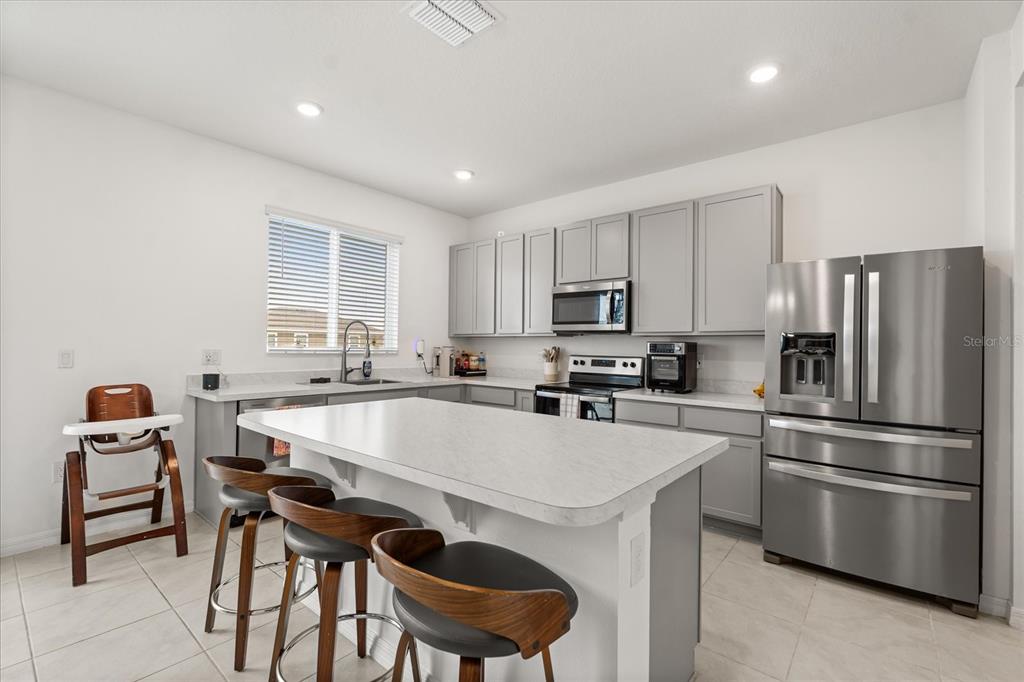 1470 GERANIUM DRIVE, MASCOTTE, FL — photo 5 of 23