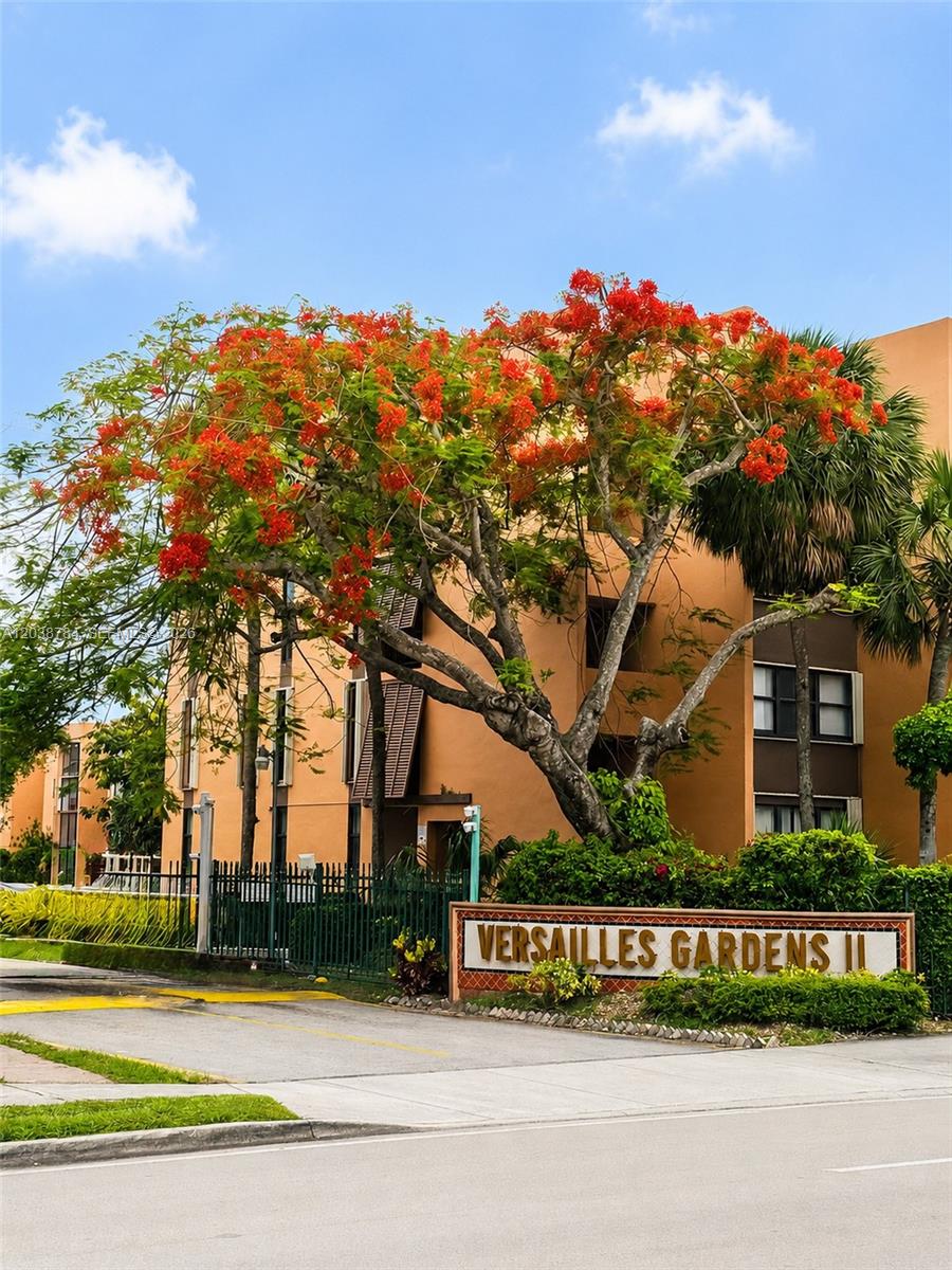 9440 W Flagler St # 205, Miami FL 33174