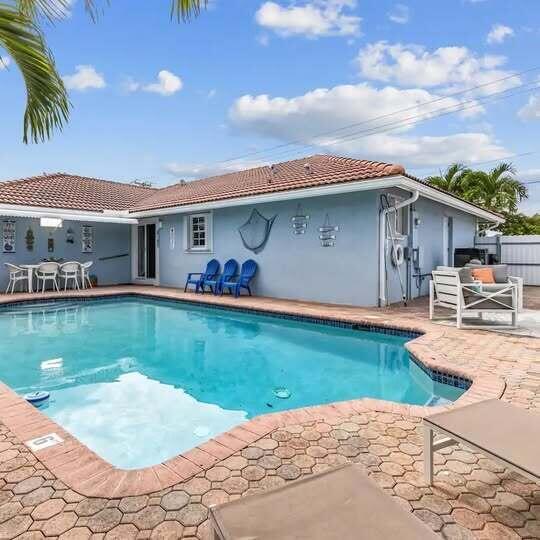 1906 N N A St Street, FL 33460