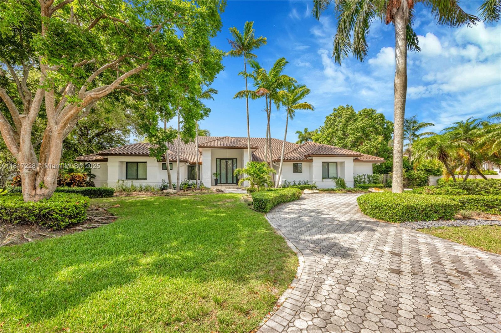 6730 SW 141st St, Palmetto Bay FL 33158