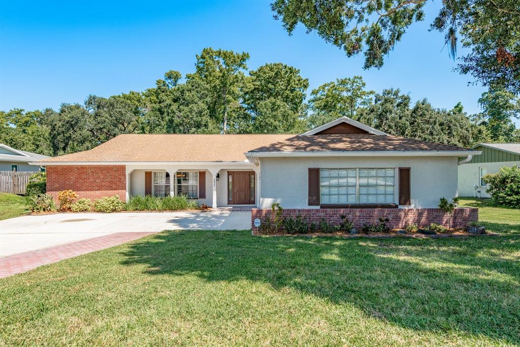 2837 LONGLEAF LANE