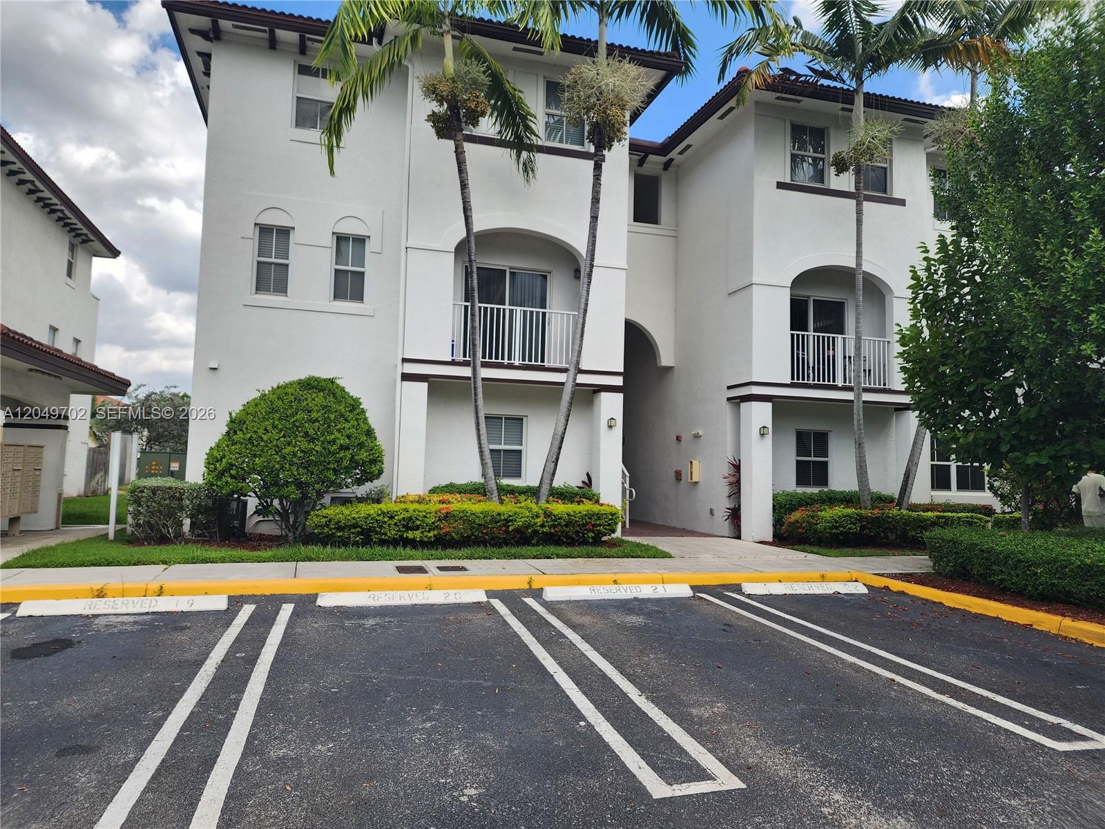 8960 NW 97th Ave # 102, Doral FL 33178