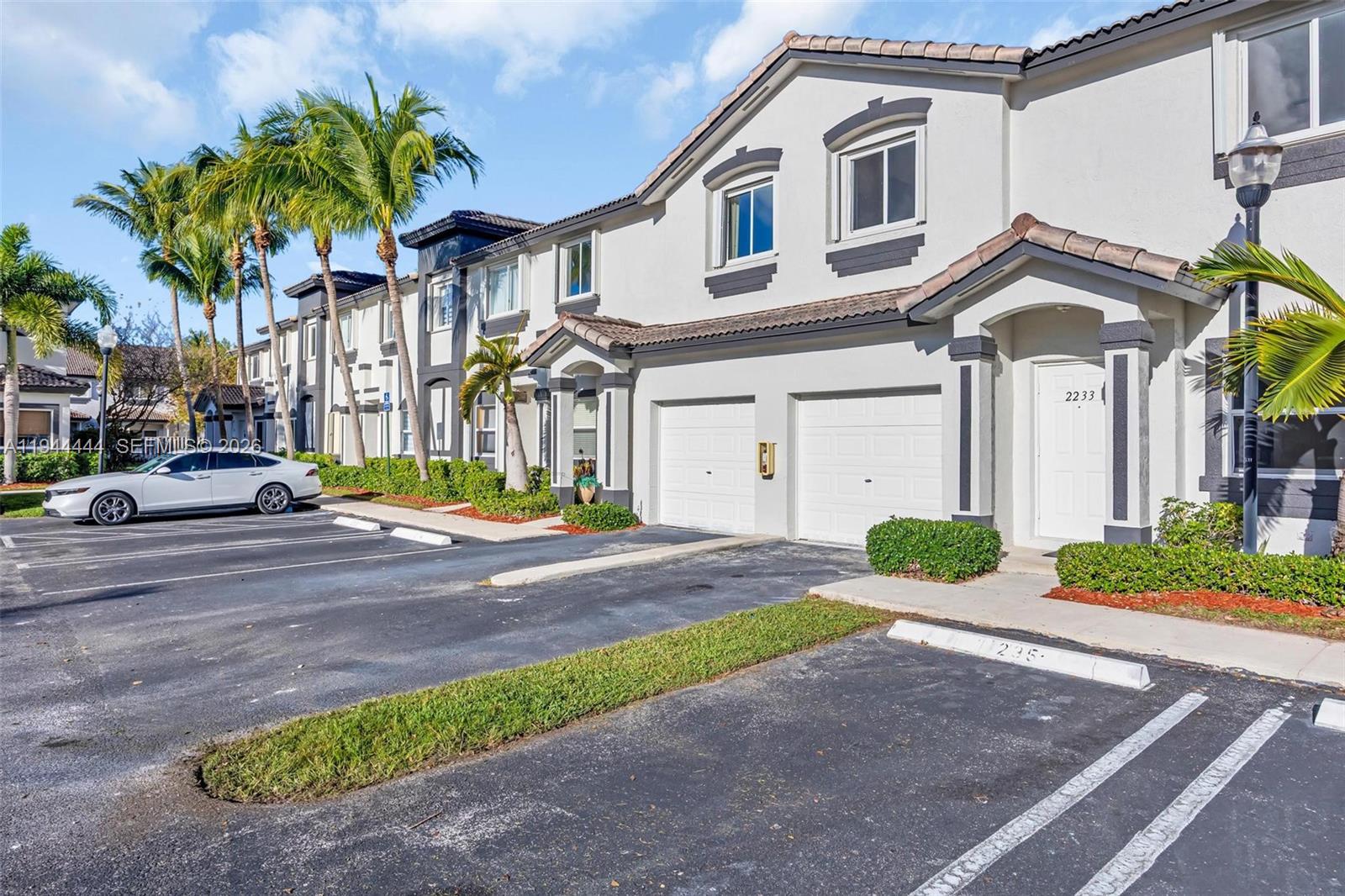 2233 SE 24th Place, Homestead FL 33035