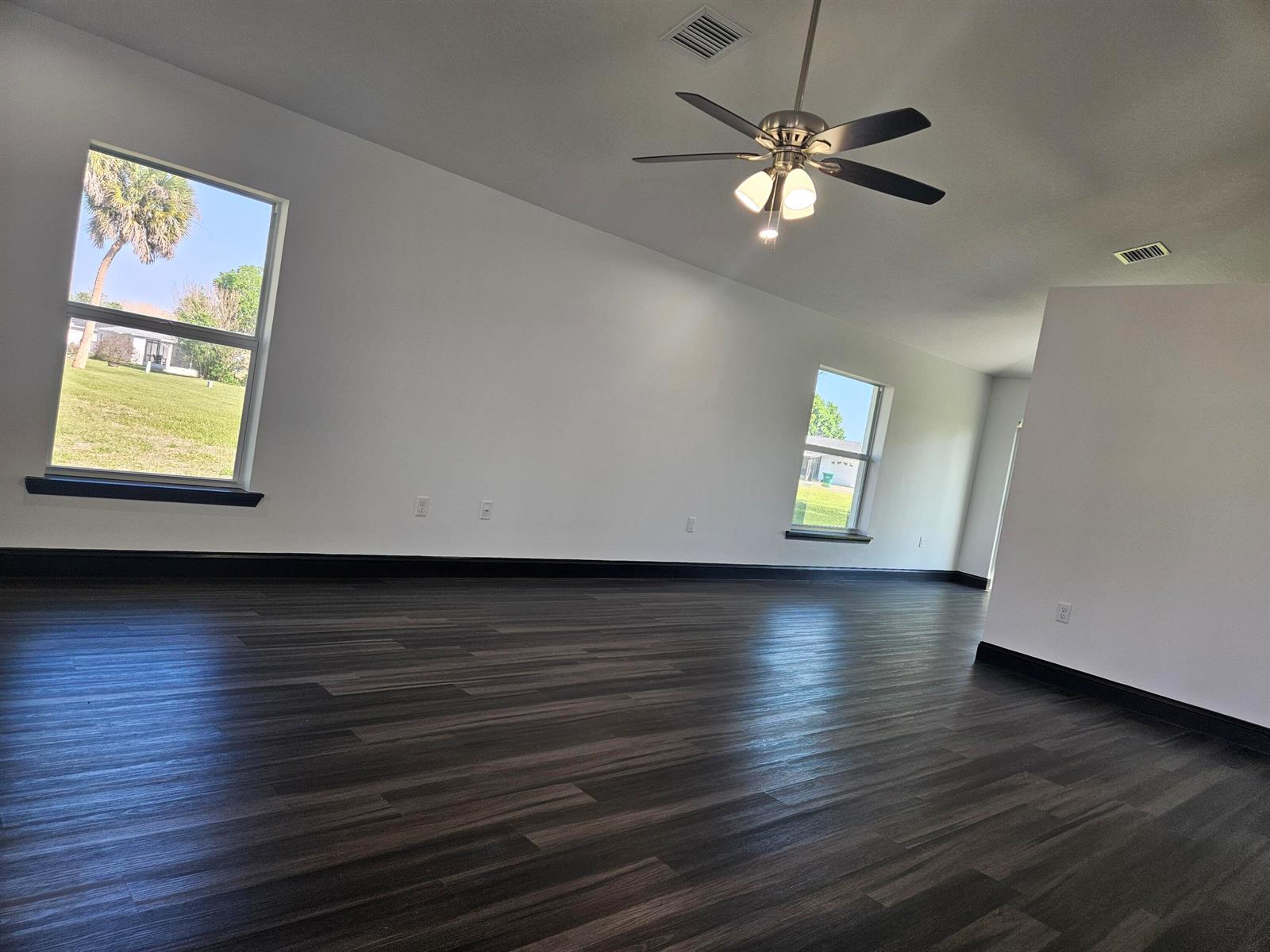 Living Area — 5101 SE 43rd Trace, Okeechobee FL 34974, OKEECHOBEE, FL