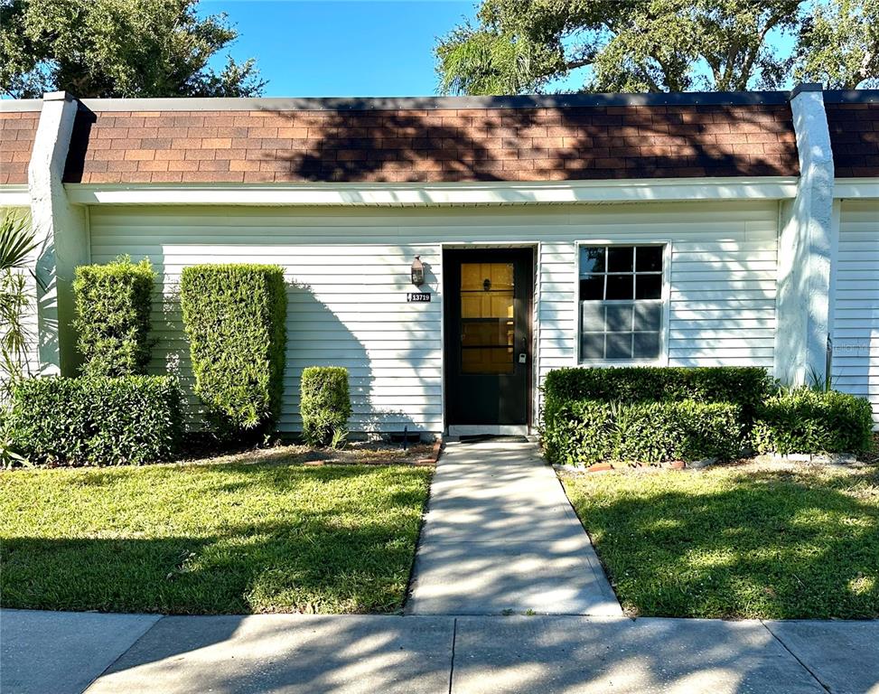 13719 MISSION OAKS BOULEVARD