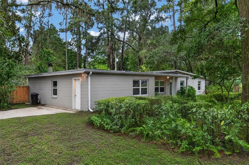 3705 NW 7TH PLACE, GAINESVILLE, FL — photo 2 of 30