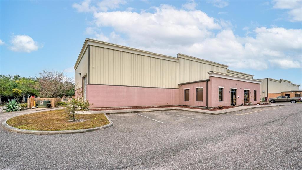 551 S ECON CIRCLE, OVIEDO, FL — photo 2 of 30