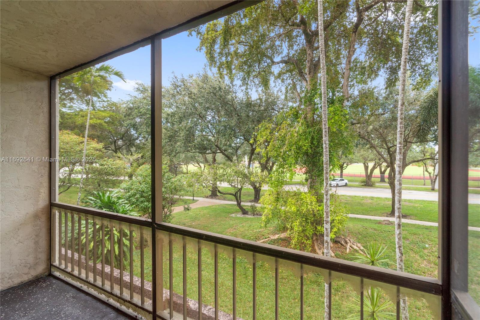 1681 NW 70th Ave # 204, Plantation FL 33313