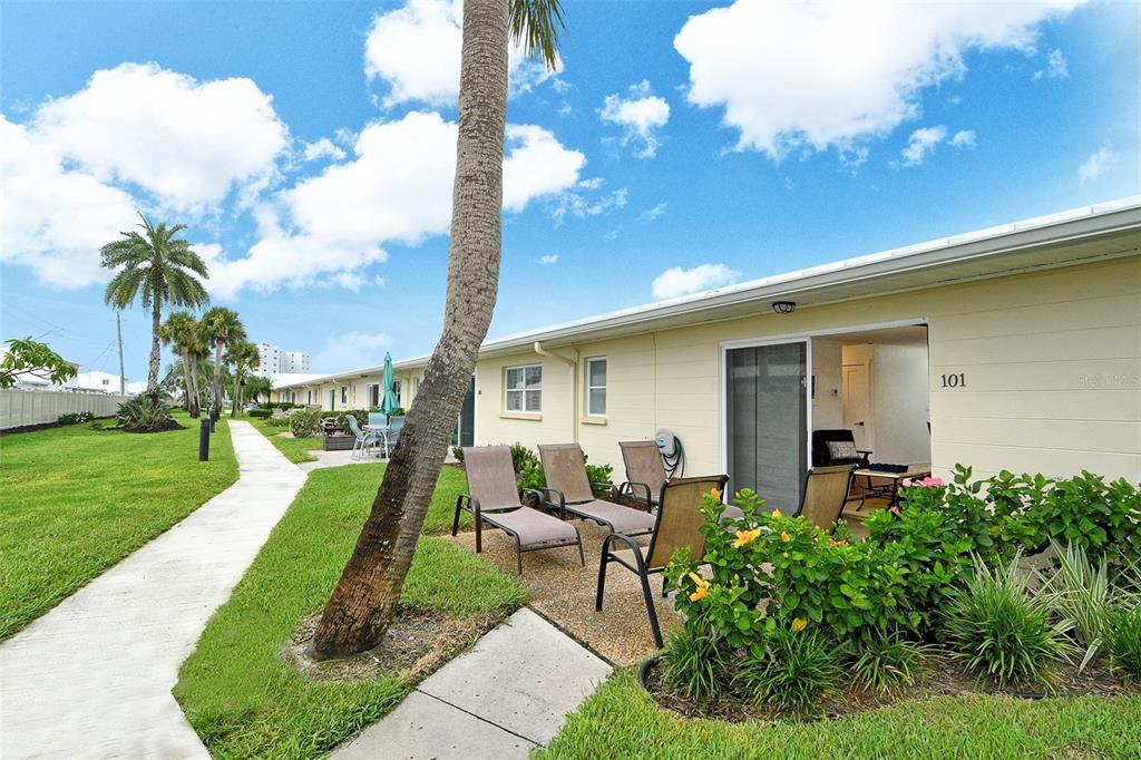 5830 MIDNIGHT PASS ROAD UNIT 101