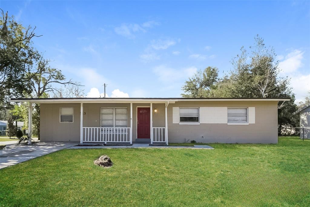 713 LAISY DRIVE