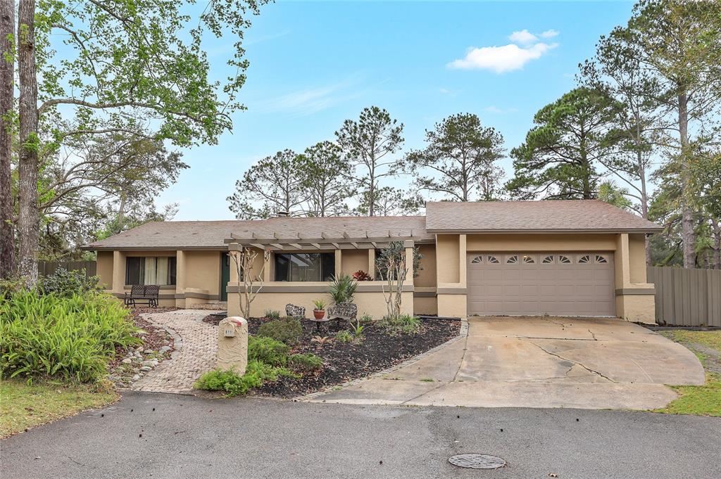 811 GATEHOUSE DRIVE