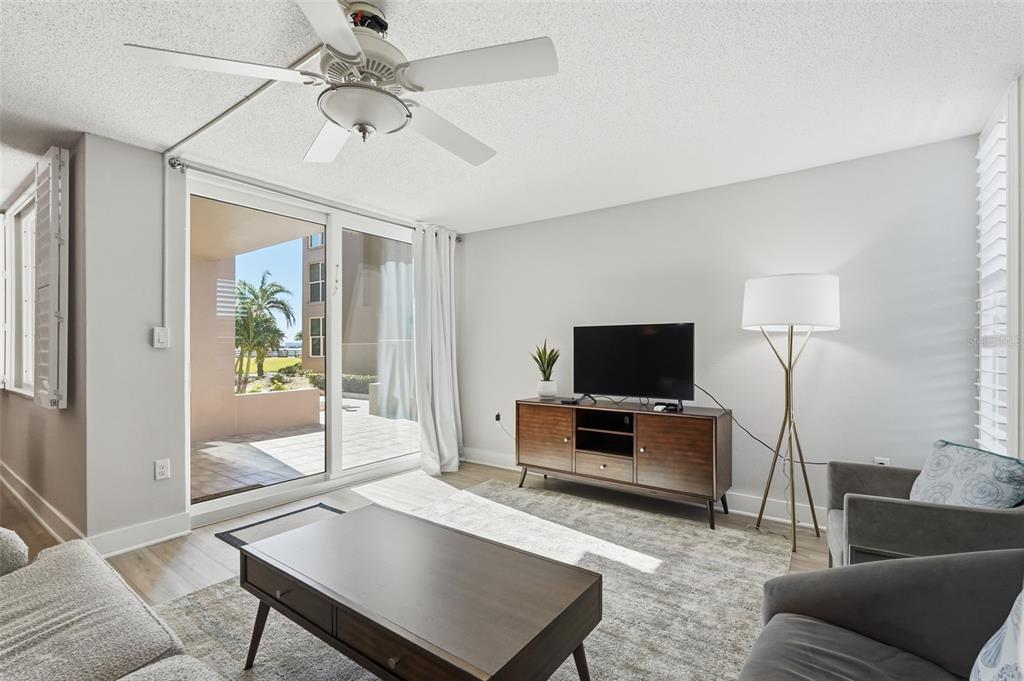 632 EDGEWATER DRIVE UNIT 135, DUNEDIN, FL — photo 3 of 18