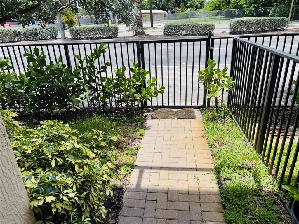 2132 NW 6TH STREET, FORT LAUDERDALE, FL — photo 3 of 18