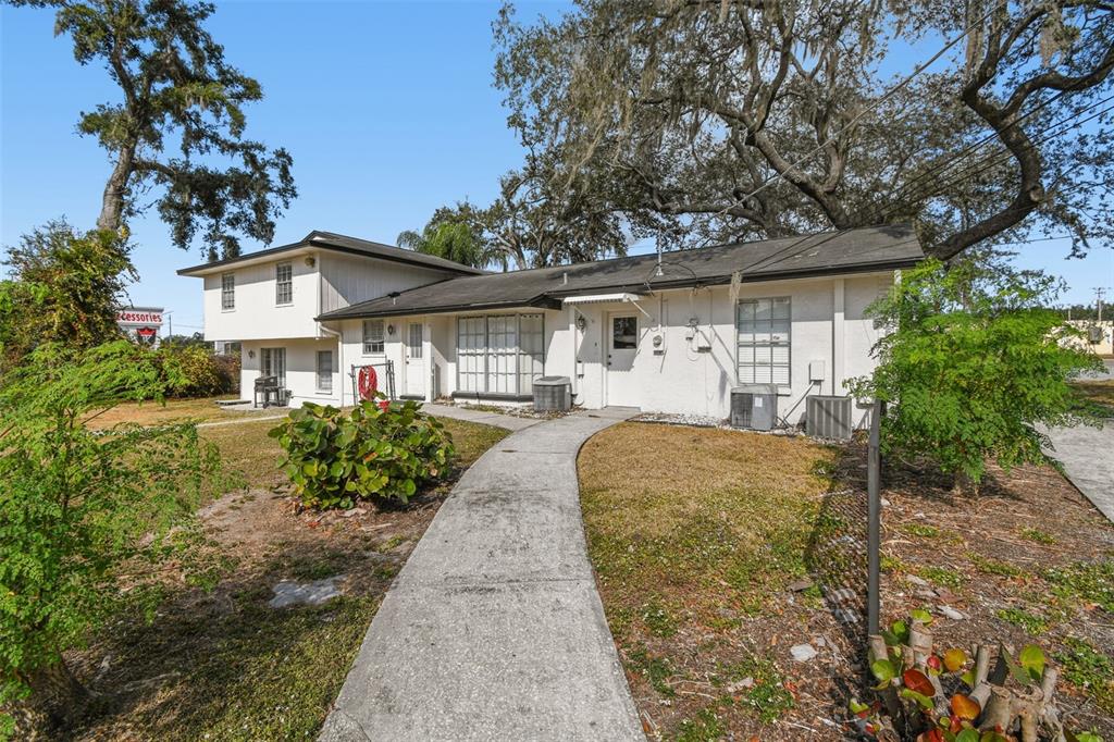 855 E BRANDON BOULEVARD, BRANDON, FL — photo 4 of 28
