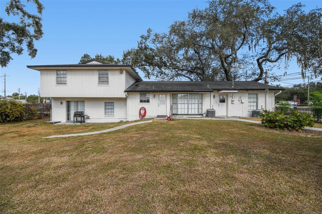 855 E BRANDON BOULEVARD, BRANDON, FL — photo 5 of 28