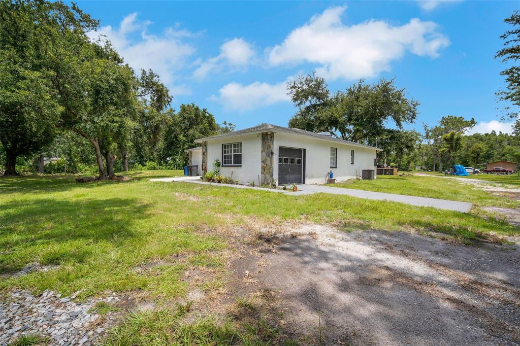 6830 N DORMANY ROAD, PLANT CITY, FL — photo 2 of 30