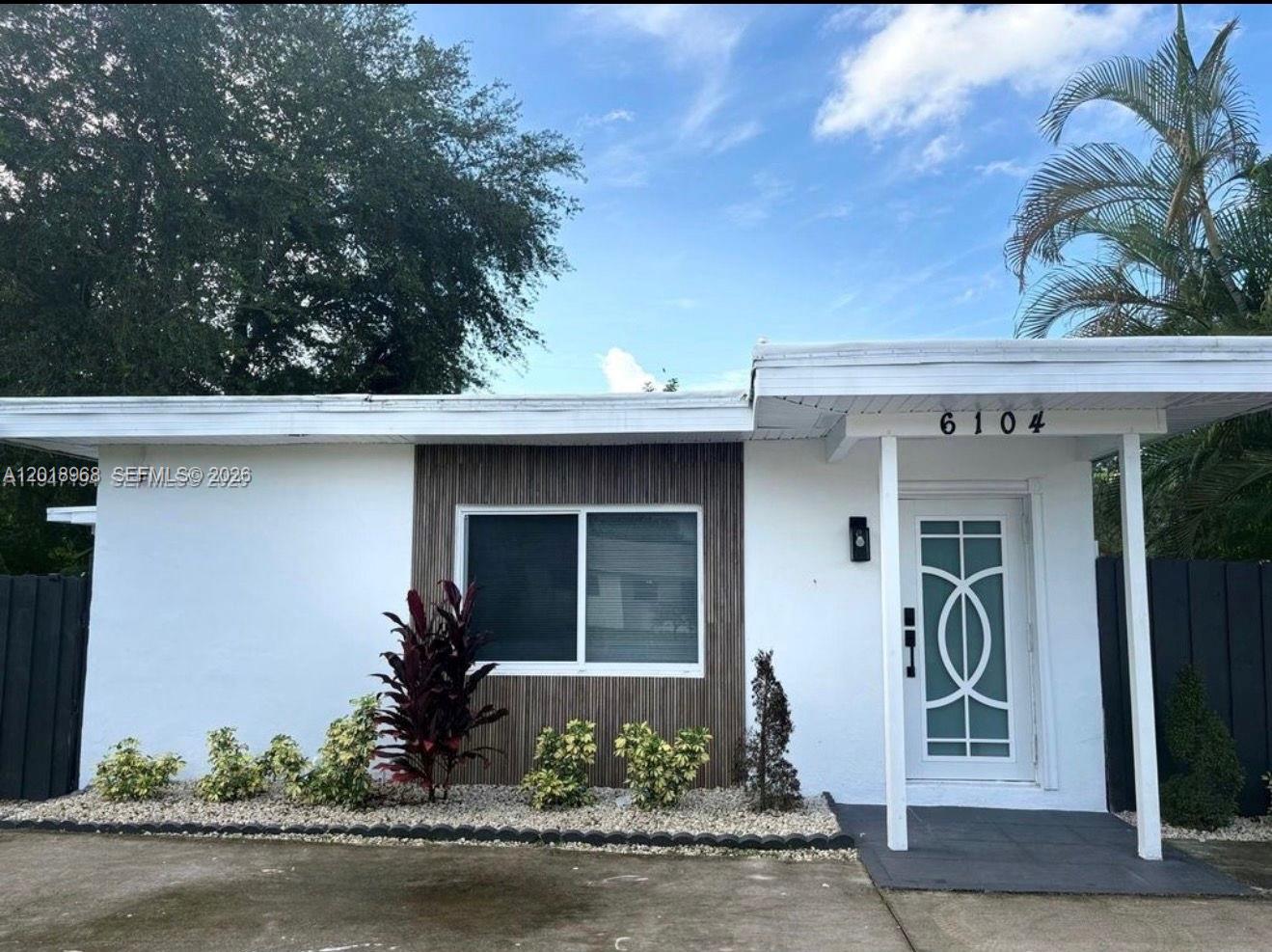 6104 SW 33rd St, Miramar FL 33023