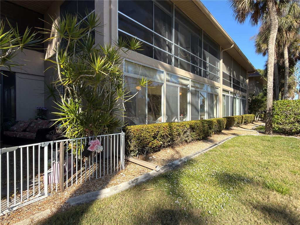 1699 GOLF CLUB DRIVE UNIT 3