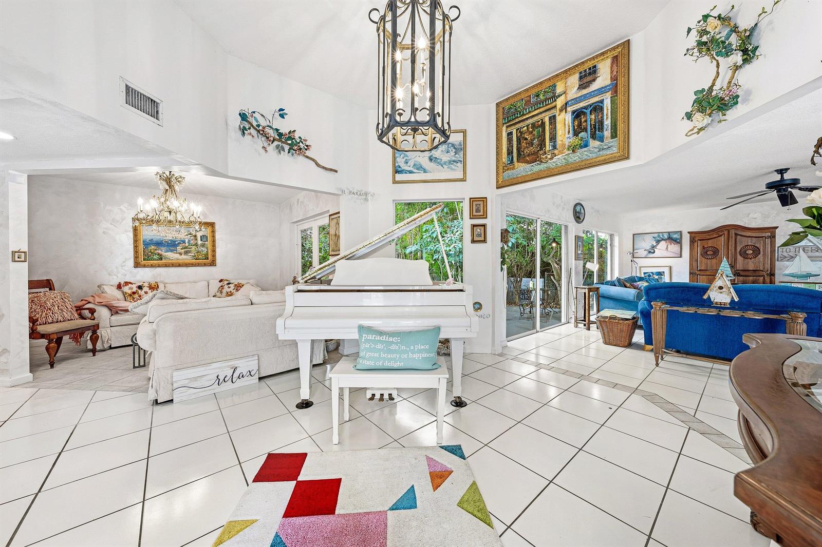 800 Lagoon Lane, Lantana FL 33462