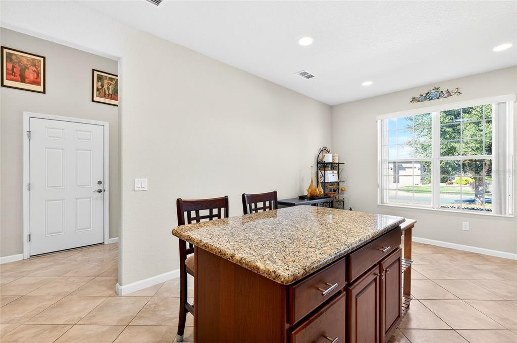 9498 SW 70TH LOOP, OCALA, FL — photo 5 of 30