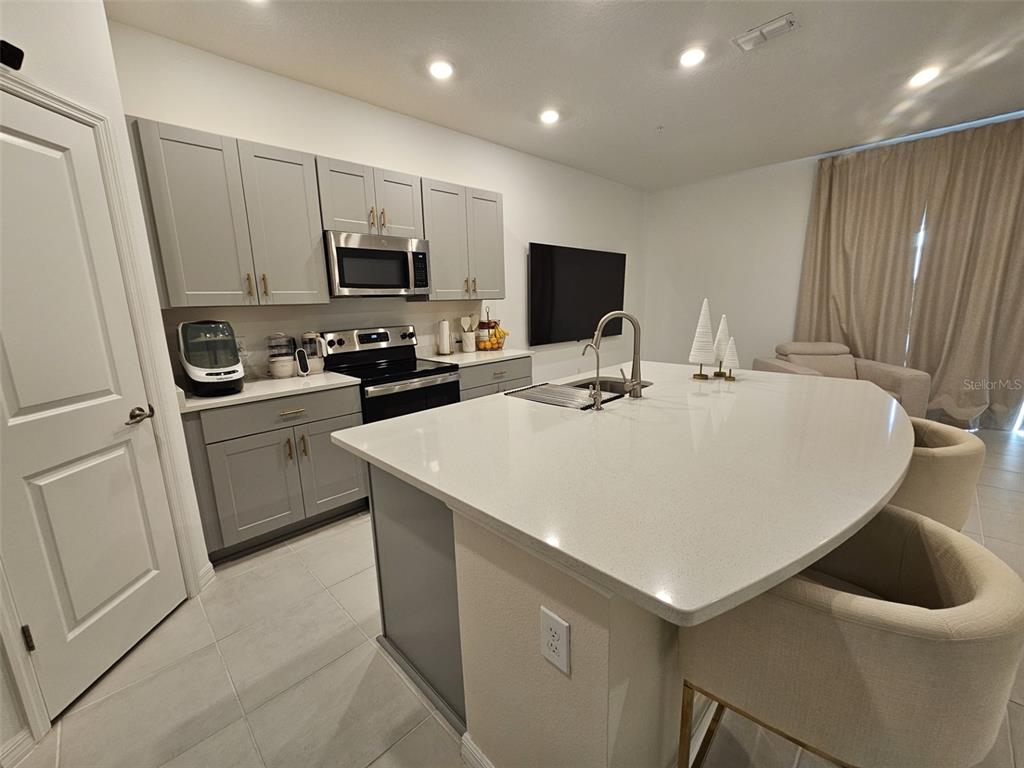 4451 ARLINGTON AVENUE, ST CLOUD, FL — photo 4 of 30