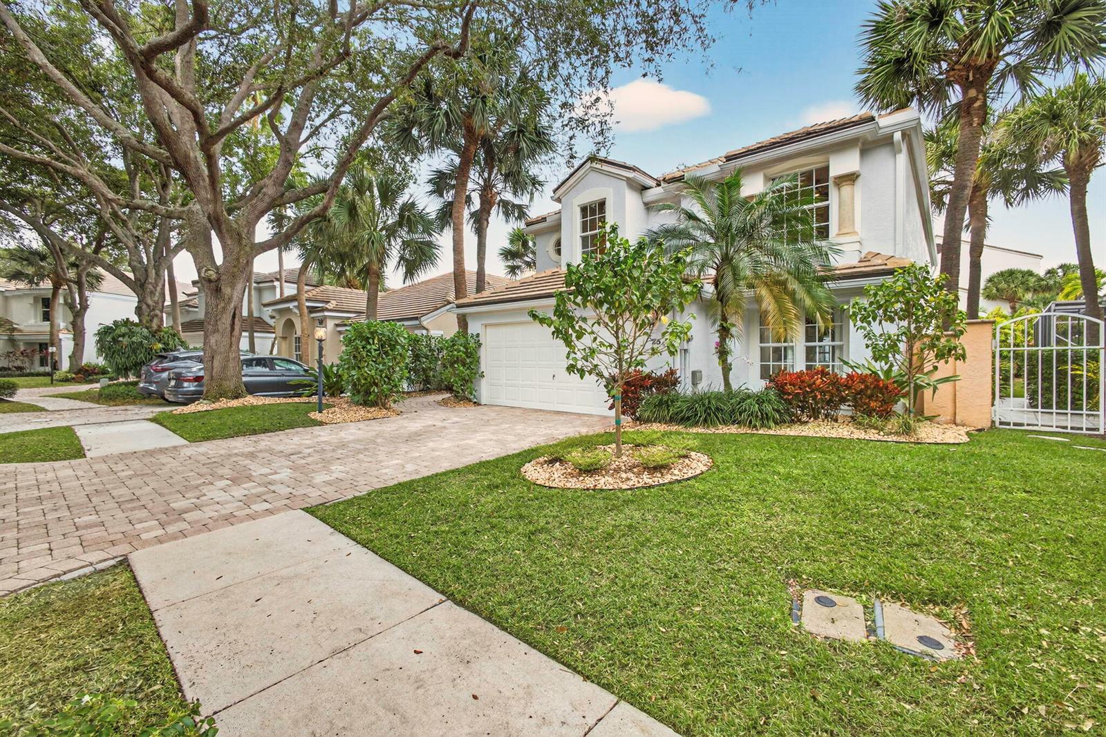 25 Grand Bay Circle, Juno Beach FL 33408