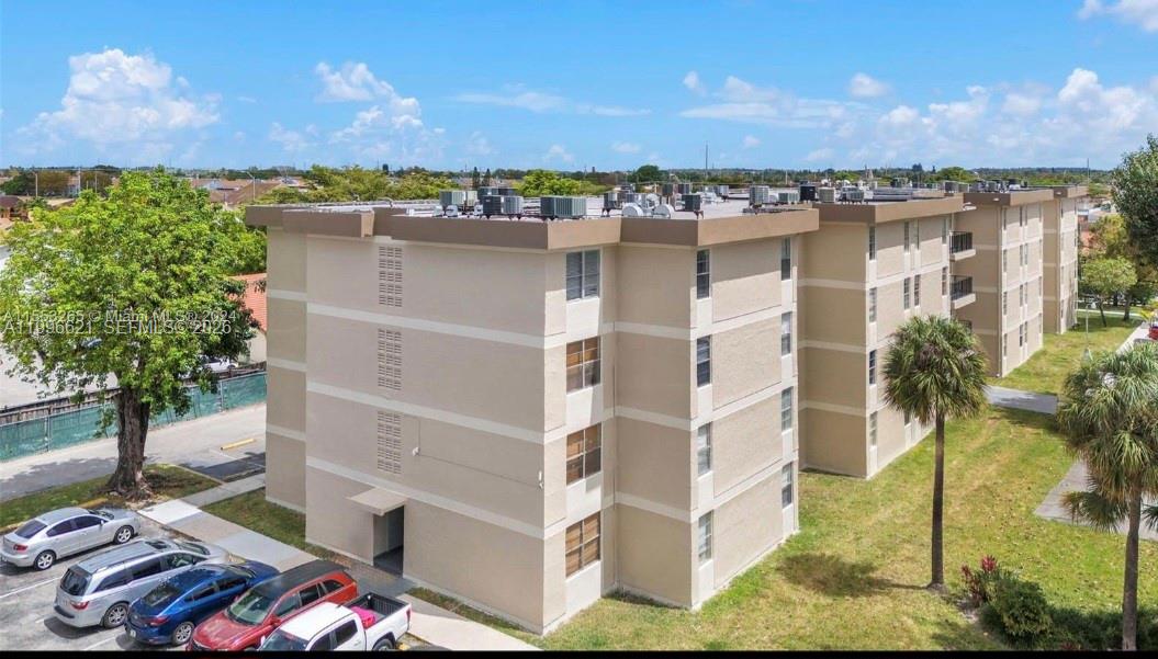 1805 W 56th St # 209, Hialeah FL 33012