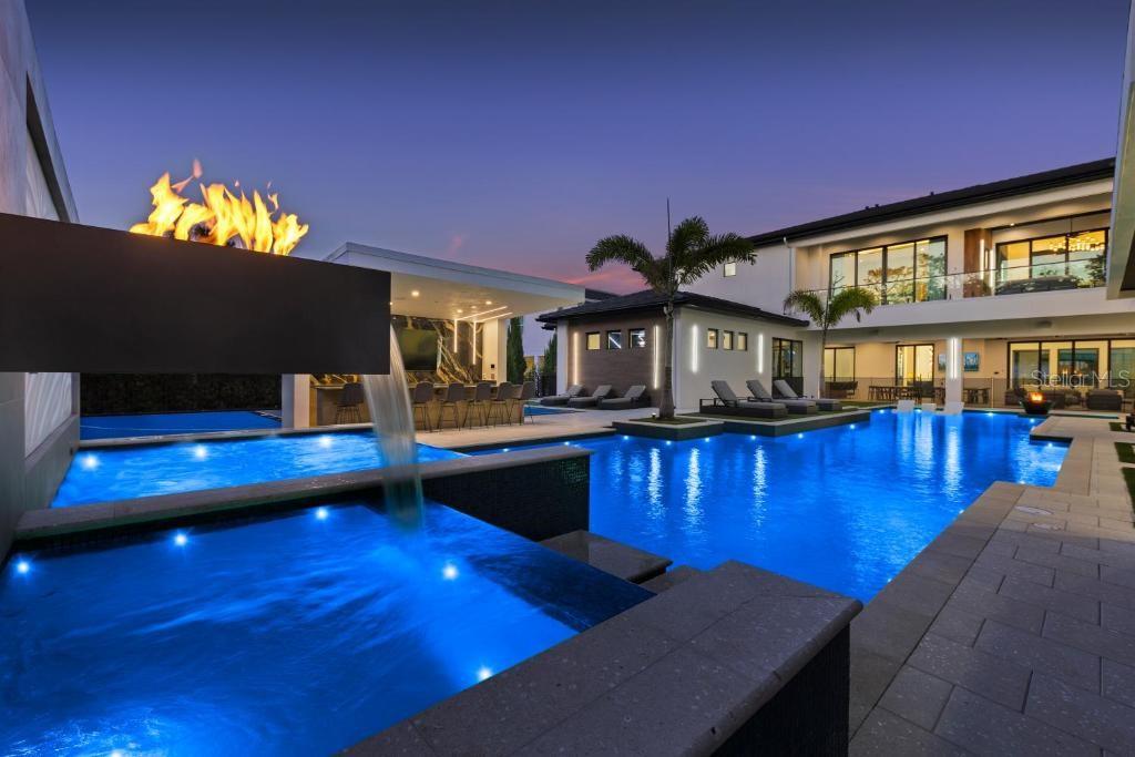 1292 GRAND TRAVERSE PARKWAY