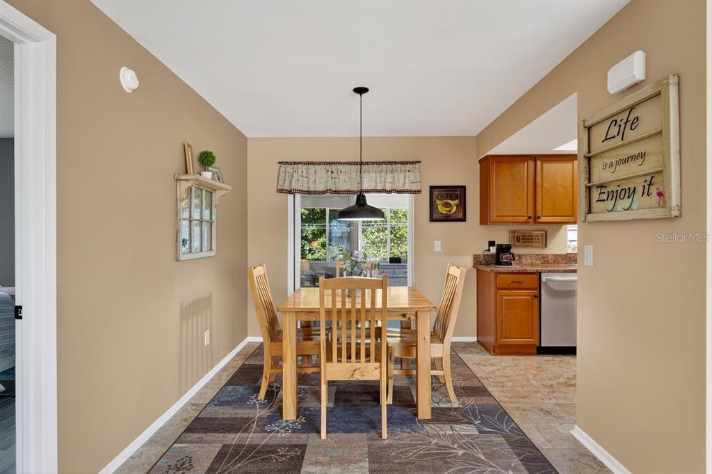 8 GREENFERN CIRCLE, ORMOND BEACH, FL — photo 4 of 30