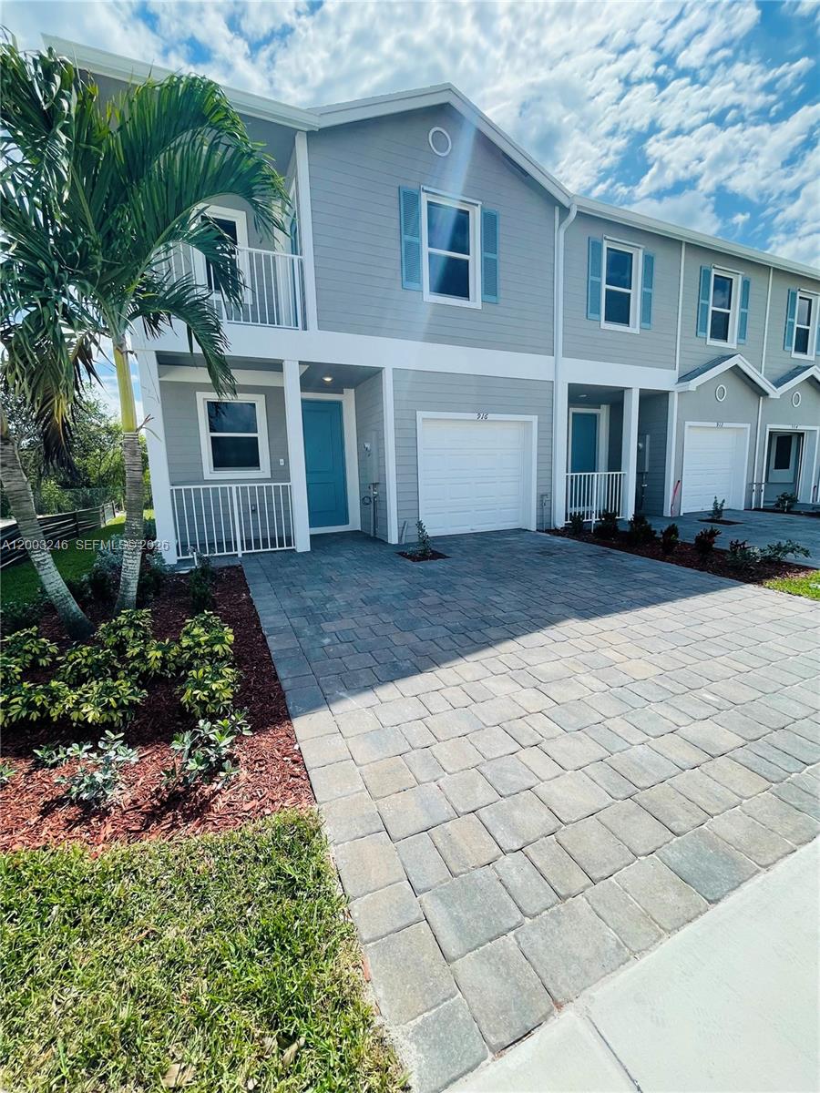 916 SE 19th St # 916, Homestead FL 33034