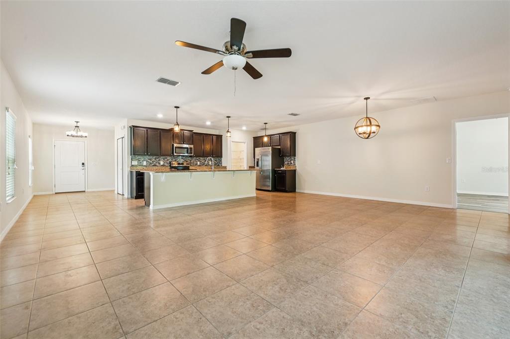185 HAMLET LOOP, DAVENPORT, FL — photo 5 of 30