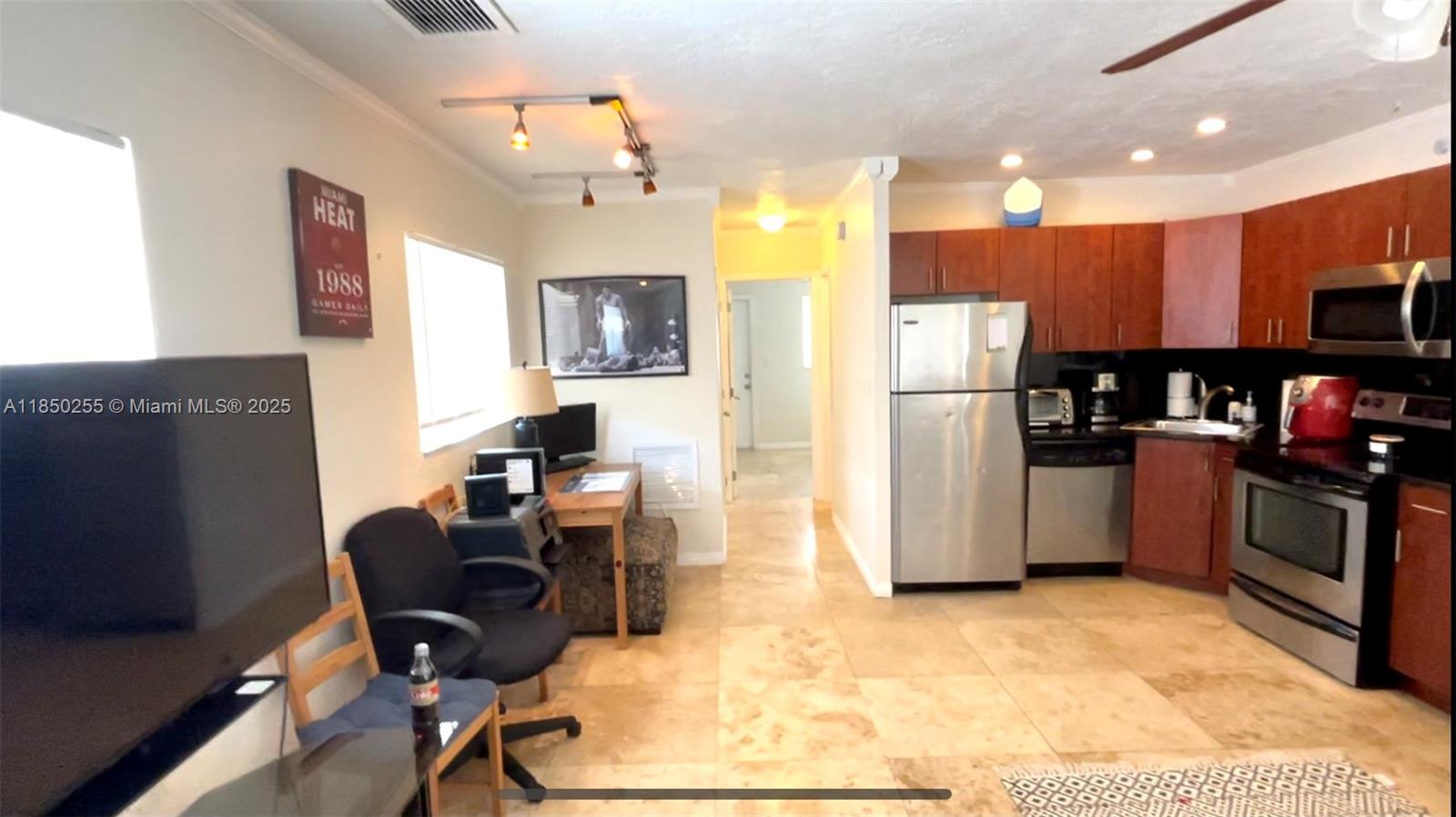 1856 NE 46th St # F8, Fort Lauderdale FL 33308