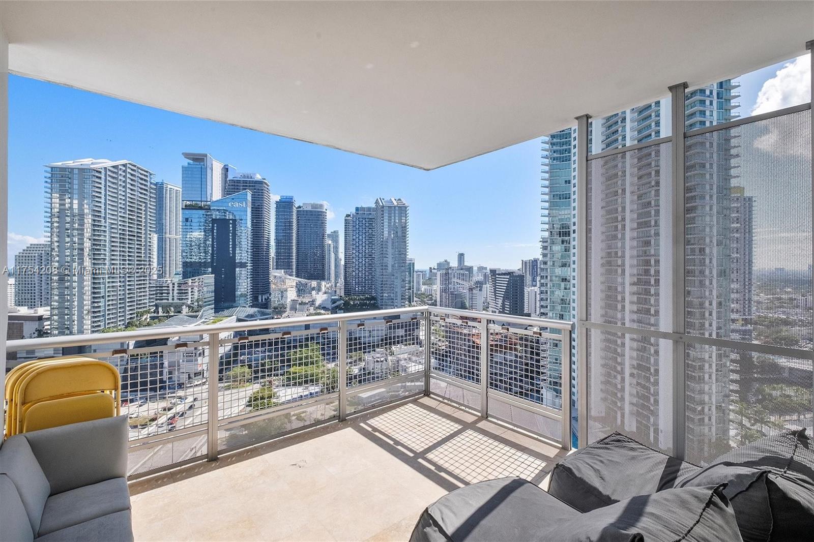 350 S Miami Ave # 2810, Miami FL 33130
