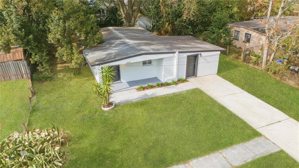 1942 BROOKVIEW DRIVE S